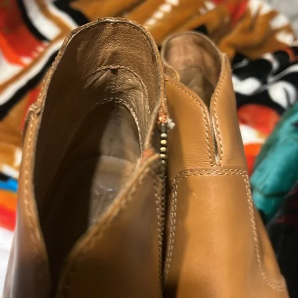 Frye size 7 - Picture 7 of 10